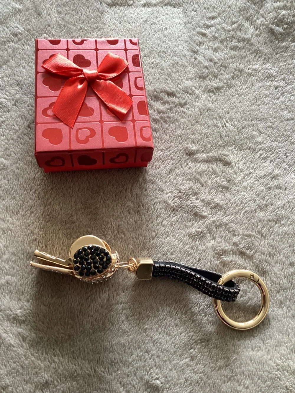 🪷 NIB Crystal Embellished Gold Working Whistle Keychain with Black Crystal Strap